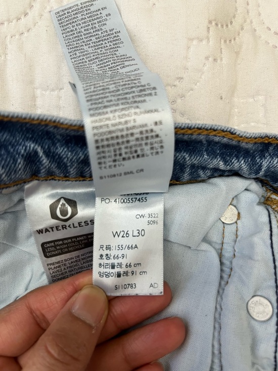 Levi’s 501 Original High Rise Straight Leg Jeans Medium Wash W26 L30 - Picture 11 of 17